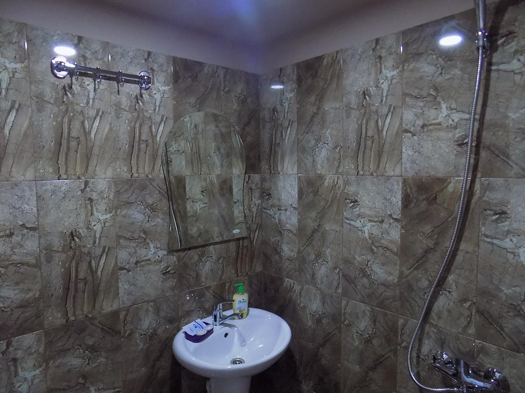 Hotel New Star Ахалцихе Екстериор снимка
